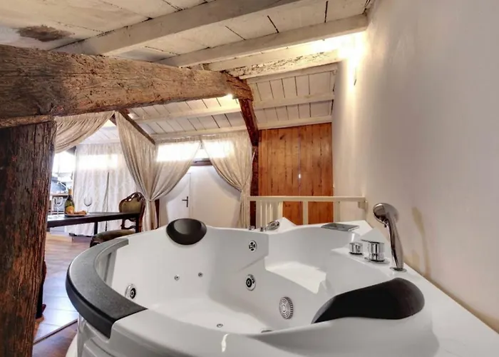 Apartamento Traditional With Terrace *