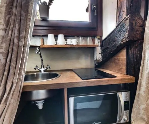Apartamento Traditional With Terrace *
